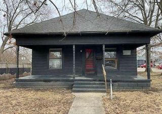 1058 S  3rd St, Clinton, IN 47842