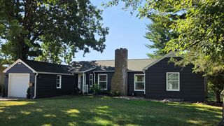 213 4th St, Mora, MN 55051