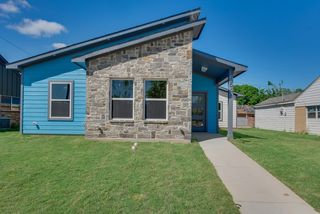 654 Bayshore Pl, Dallas, TX 75217