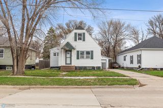 1623 9th Ave S, Fargo, ND 58103