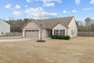 50 Norris Farm Dr, Angier, NC 27501