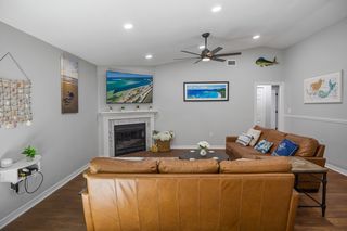 754 Crystal Dr, Palm Harbor, FL 34683