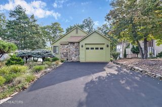 50 Hickory Cove Ln, Fairfield Glade, TN 38558