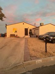 591 Lillian Dr, Barstow, CA 92311