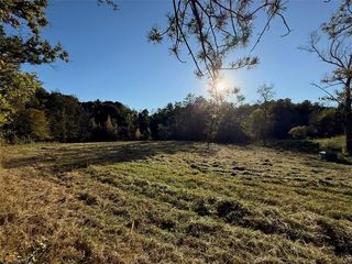 2211 High Rock Rd, Boomer, NC 28606