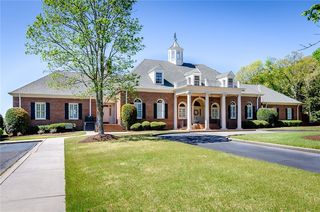 702 Cross Creek Dr, Seneca, SC 29678