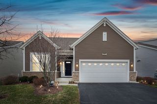 2643 Cranbrook St, Naperville, IL 60564
