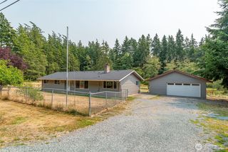 216 E Sleeper Road, Oak Harbor, WA 98277