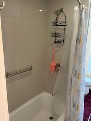 Bath Tub & Shower