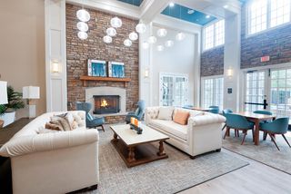 800 West St #1413, Braintree, MA 02184
