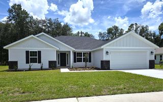 569 SW Bellflower Dr, Lake City, FL 32024