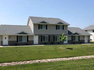 955 Parker Blvd #103, Polk City, IA 50226