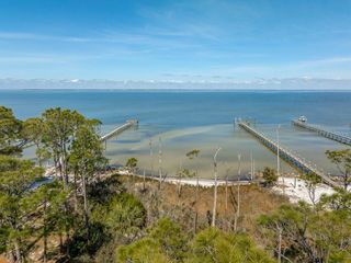 1207 E  Gulf Beach Dr, Eastpoint, FL 32328
