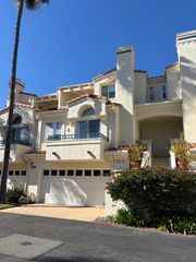 6451 Zuma View Pl, Malibu, CA 90265