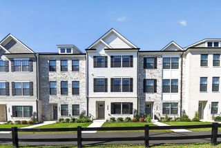 7425 Calm Retreat Blvd, Brandywine, MD 20613