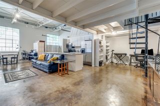215 N  Walton St #8, Dallas, TX 75226