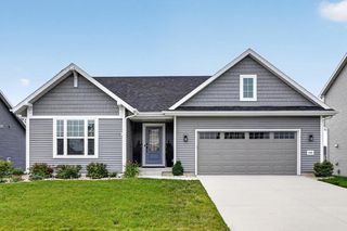 1350 Arrowood CIRCLE W W, Oconomowoc, WI 53066