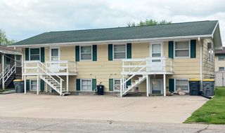 910 Redwood St E #1, La Crescent, MN 55947