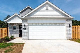 2910 S  7th St, Rogers, AR 72758