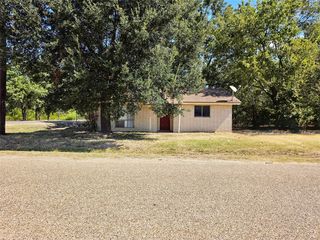 111 S  Harvey House Rd, Somerville, TX 77879