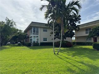 4 Vista Gardens Trl #103, Vero Beach, FL 32962