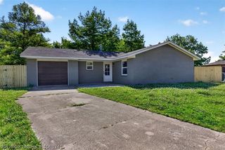218 Summer Cir, Sallisaw, OK 74955