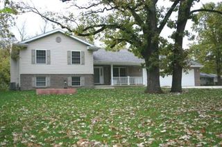 28317 Ash Ln, Wilmington, IL 60481