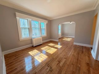 160-19 76th Ave #1, Fresh Meadows, NY 11366