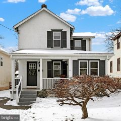 1062 Trewellyn Ave, Blue Bell, PA 19422