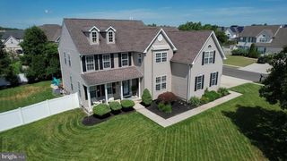 804 Monet Ct, Williamstown, NJ 08094