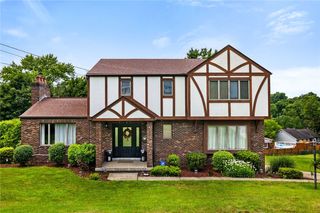 120 Larchfield Dr, McKeesport, PA 15135