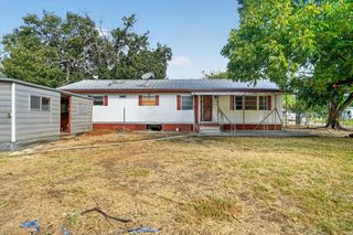 161 Arlington St, Whitney, TX 76692