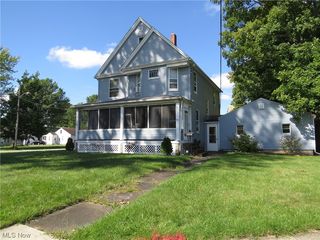 1327 East Ave, Elyria, OH 44035