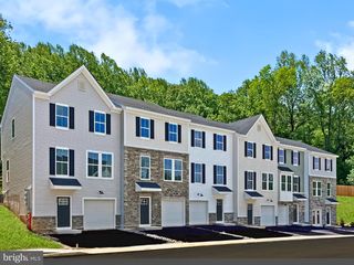 266 Talucci Dr, Downingtown, PA 19335
