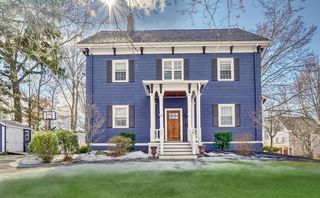 71 E  Emerson St, Melrose, MA 02176