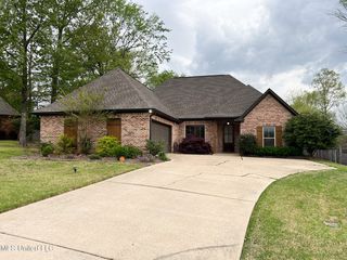 111 Bridge Park Dr, Canton, MS 39046