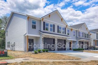 9051 E  85th Pl, Kansas City, MO 64138