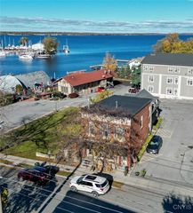 208 W  Main St, Sackets Harbor, NY 13685