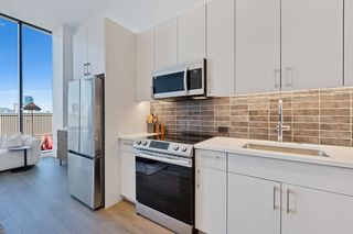 1101 W  Van Buren St #704, Chicago, IL 60607