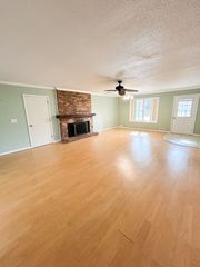 216 Frink Dr, Southport, NC 28461