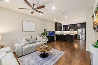 333 Basswood Cmn #11, Livermore, CA 94551