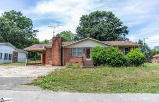 2014 Center St, Spartanburg, SC 29303