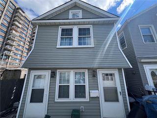 320 Beach 101st St, Rockaway Park, NY 11694