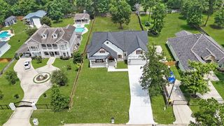 3685 Pin Oak Dr, Conroe, TX 77301