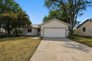 4673 Flying Eagle Dr SE, Kentwood, MI 49548