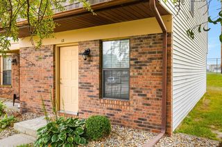 700 N  Adelaide St #12, Normal, IL 61761