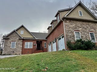 6708 Worthington Ln, Knoxville, TN 37918