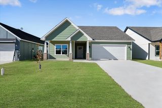 321 N  Helton St, Randolph, TX 75475