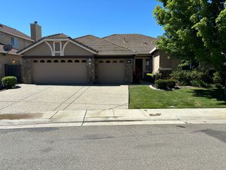 7208 Gladwin Way, Elk Grove, CA 95757