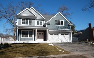 31 Helen Rd, Needham, MA 02492